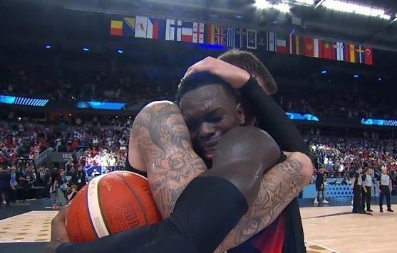 施罗德依然, 届大赛MV, 在小组赛面