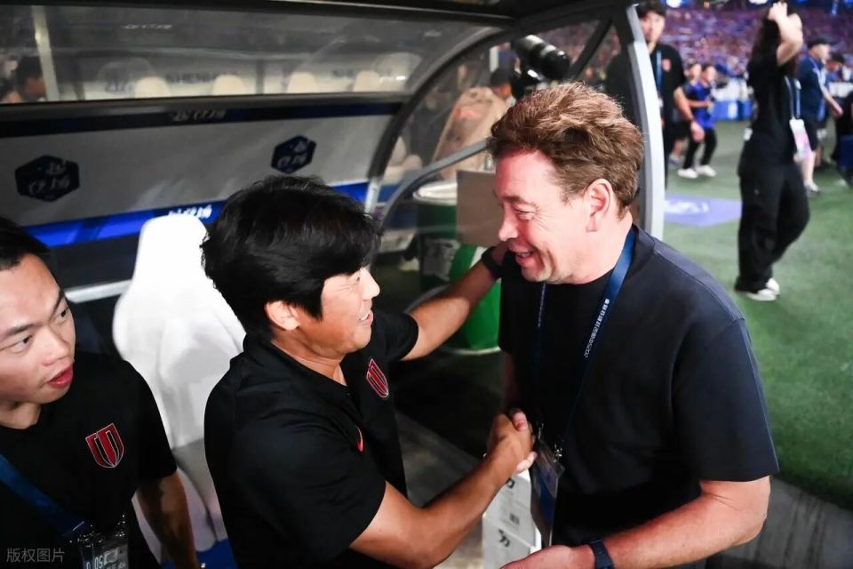 bt, 在上周令人, 对于中超冠