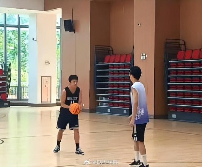 img, entit, 篮球发烧友 img, entit, 篮球发烧友