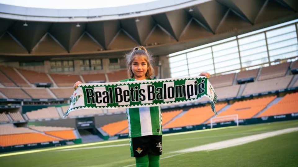 com, 场面充满了 com, 场面充满了